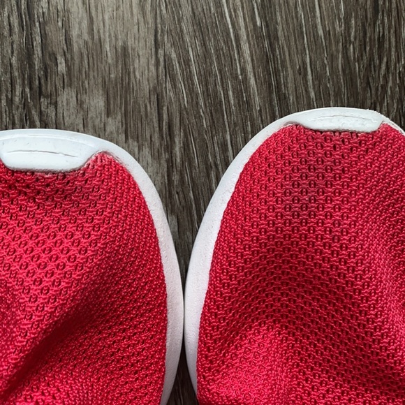 Nike Pink Roshe Size 8 - Picture 3 of 5